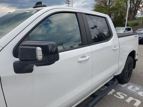Summit White 2023 Chevrolet Silverado 1500 RST