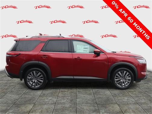 2025 Nissan Pathfinder SL