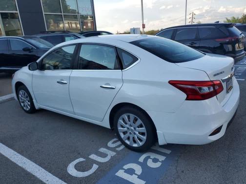 2016 Nissan Sentra SV