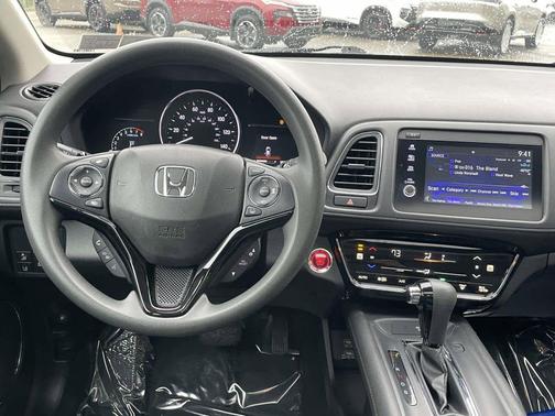 Crystal Black Pearl 2022 Honda HR-V EX