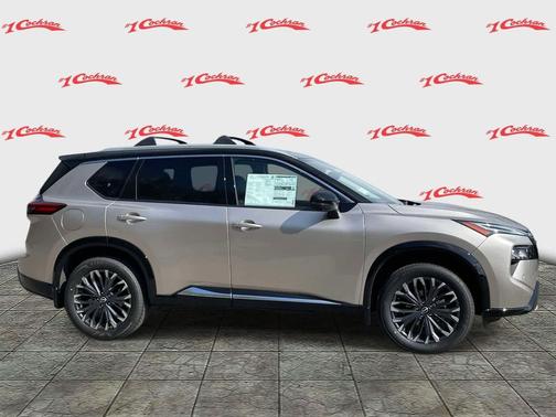 Champagne Silver Metallic/Super Black 2026 Nissan Rogue Platinum