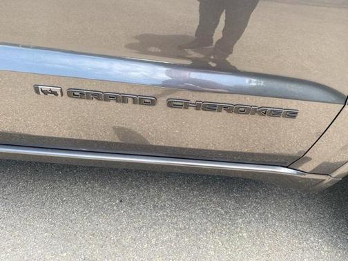 2021 Jeep Grand Cherokee 80th Anniversary Edition