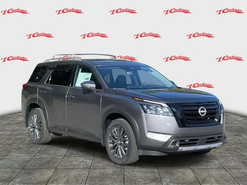 2025 Nissan Pathfinder SL 4WD