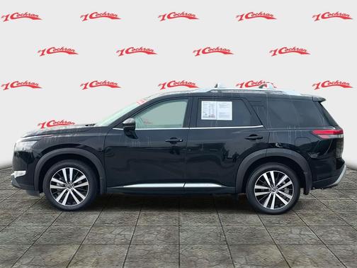 2025 Nissan Pathfinder Platinum 4WD