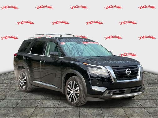 2025 Nissan Pathfinder Platinum 4WD
