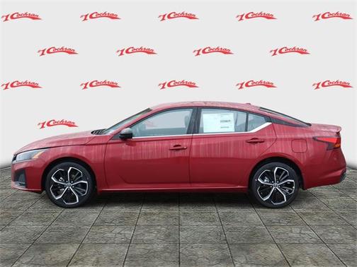 2025 Nissan Altima SR