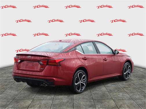 2025 Nissan Altima SR