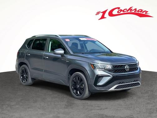 Platinum Gray Metallic 2022 Volkswagen Taos 1.5T SE