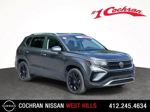 Platinum Gray Metallic 2022 Volkswagen Taos 1.5T SE