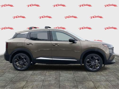 Canyon Bronze Metallic 2026 Nissan Kicks SR