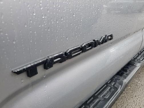 2020 Toyota Tacoma SR5