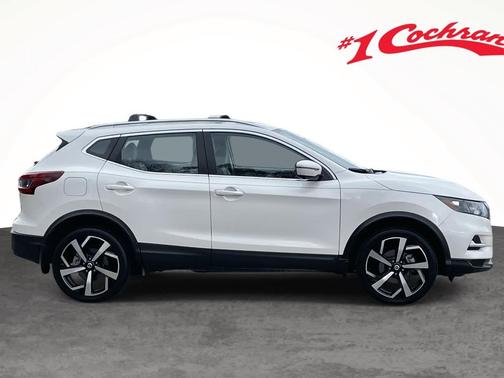 2022 Nissan Rogue Sport SL