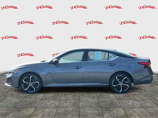 2024 Nissan Altima SR FWD