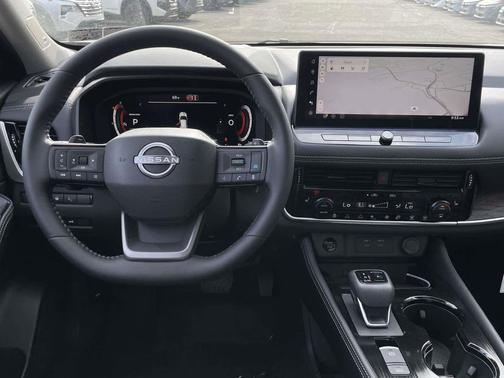 Boulder Gray Pearl/Super Black 2026 Nissan Rogue Platinum