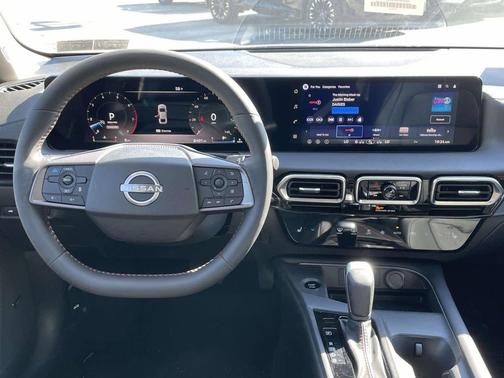 Atlantic Gray Metallic/Super Black 2026 Nissan Sentra SR