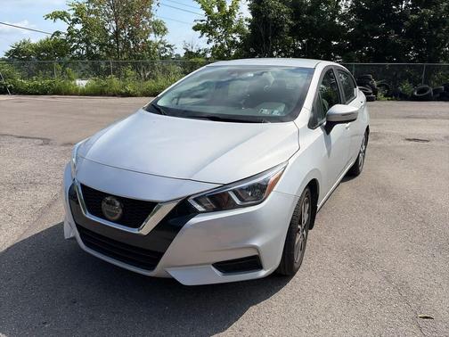 Brilliant Silver Metallic 2021 Nissan Versa 1.6 SV