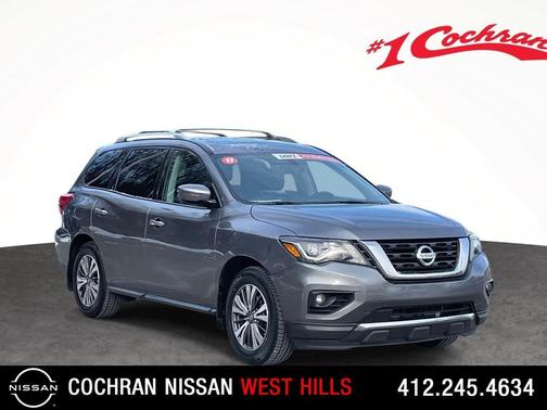 2017 Nissan Pathfinder SL