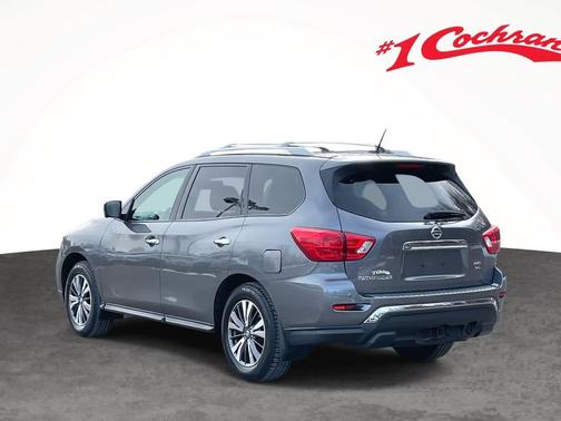 2017 Nissan Pathfinder SL