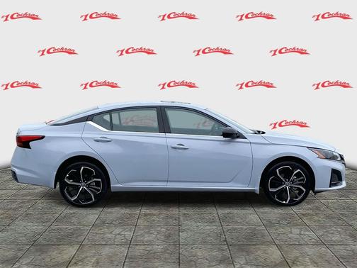 2025 Nissan Altima SR AWD