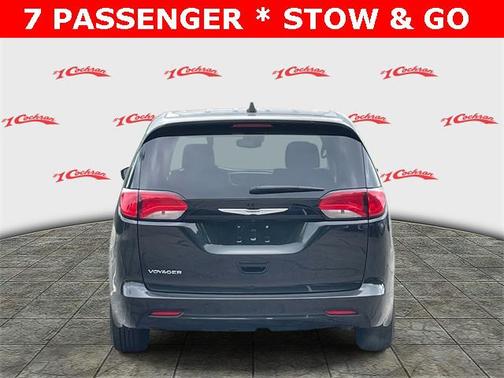 2023 Chrysler Voyager LX