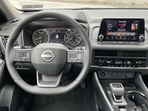 Boulder Gray Pearl 2026 Nissan Rogue SV