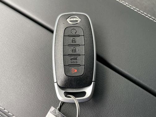 Boulder Gray Pearl 2026 Nissan Rogue SV