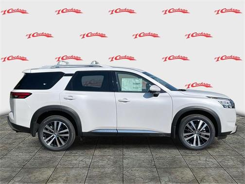 2025 Nissan Pathfinder Platinum