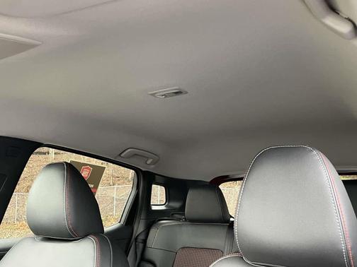 Scarlet Ember Tintcoat 2026 Nissan Kicks SR