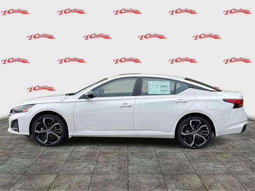2025 Nissan Altima SR AWD