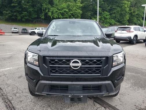 2023 Nissan Frontier S