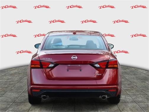 2025 Nissan Altima SR