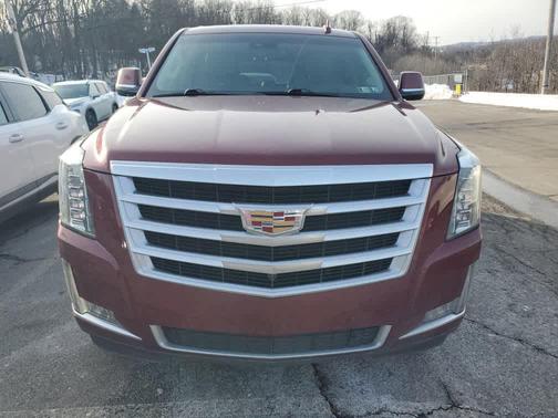 2017 Cadillac Escalade Luxury