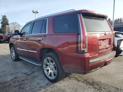2017 Cadillac Escalade Luxury