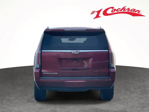 2017 Cadillac Escalade Luxury