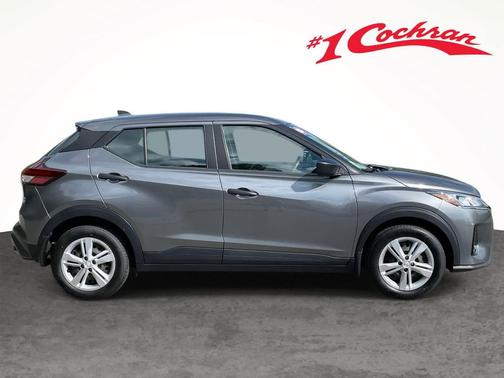 Gun Metallic 2023 Nissan Kicks S