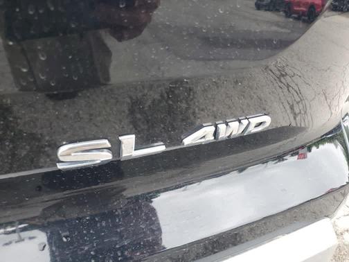Super Black 2023 Nissan Pathfinder SL 4WD
