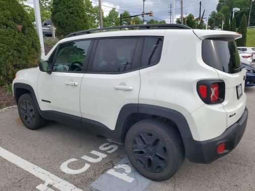 Alpine White Clearcoat 2019 Jeep Renegade Upland