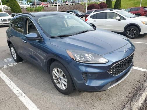 Blue Metallic 2020 Ford Escape SE