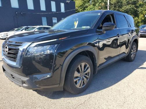 2024 Nissan Pathfinder S 4WD
