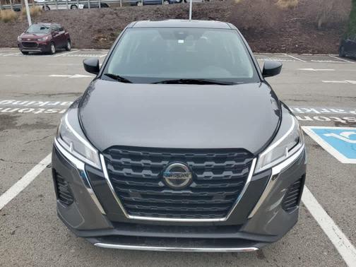 Gun Metallic 2021 Nissan Kicks S
