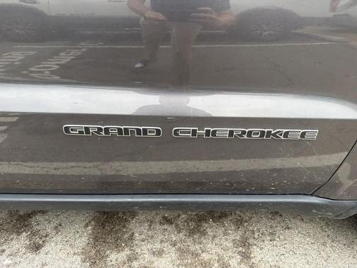 Granite Crystal Metallic Clearcoat 2020 Jeep Grand Cherokee Limited