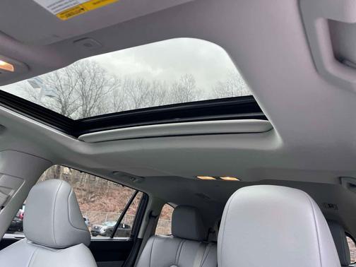 Magnetic Gray Metallic 2024 Toyota Highlander XLE