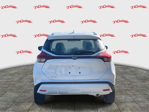 2025 Nissan Kicks S
