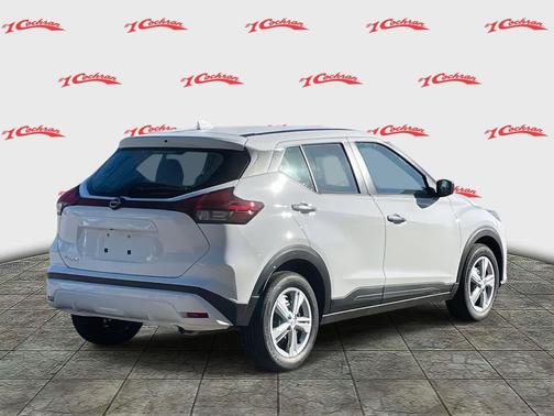 2025 Nissan Kicks S