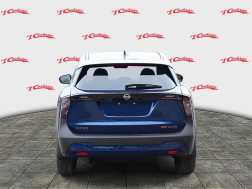 2025 Nissan Kicks SR