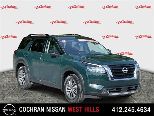 2022 Nissan Pathfinder SL