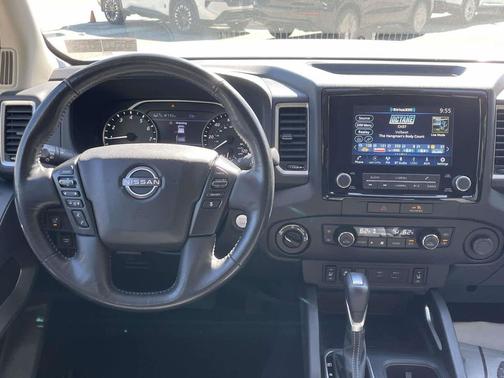 Glacier White 2022 Nissan Frontier SV
