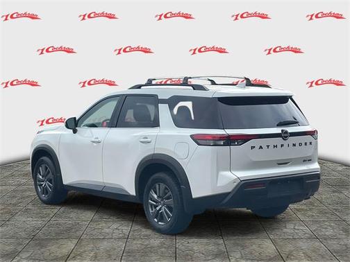 2024 Nissan Pathfinder SV