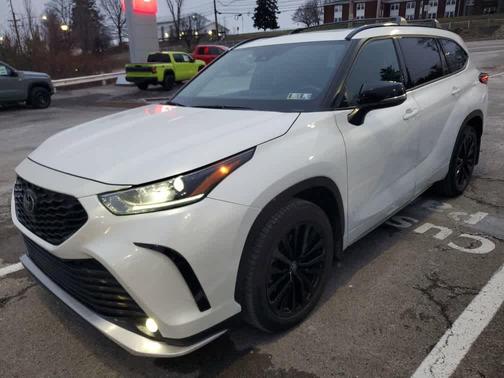 2023 Toyota Highlander XSE