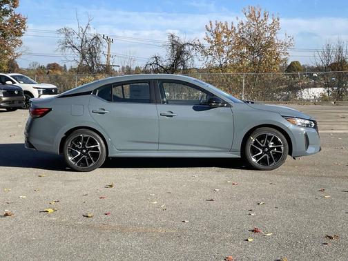 2025 Nissan Sentra SR